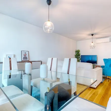 Portucale ! Benfica Lux Garden Apartmán *