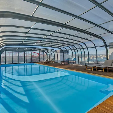 Portucale ! Benfica Lux Garden リスボン