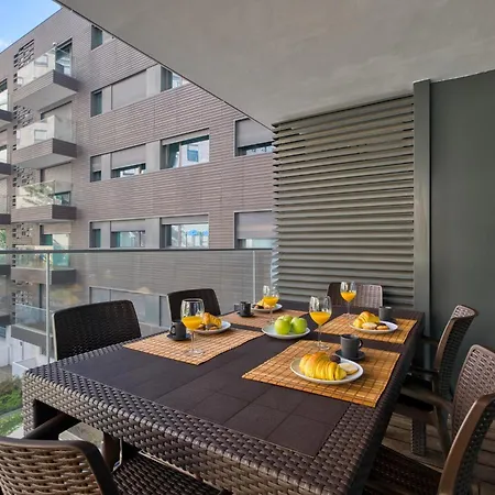 Portucale ! Benfica Lux Garden *