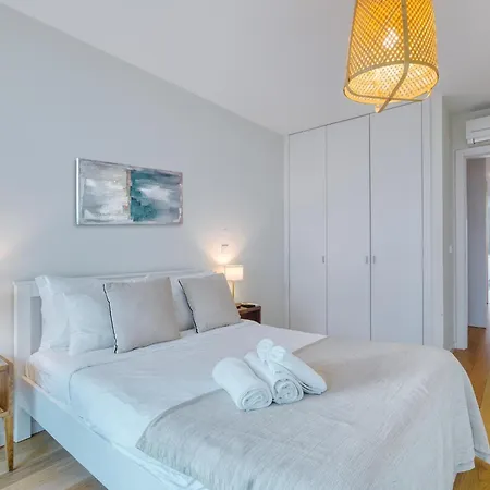 Portucale ! Benfica Lux Garden アパート リスボン