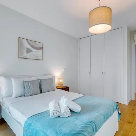 Portucale ! Benfica Lux Garden アパート リスボン